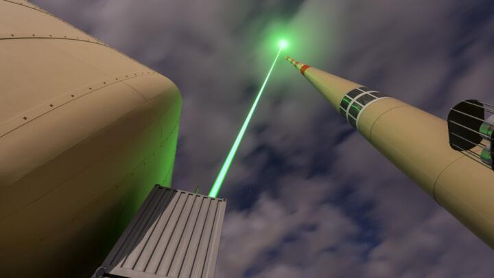 Der Laser soll gezielt Blitze aus Gewitterwolken kanalisieren