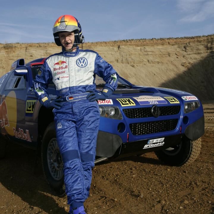 Als Dakar-Dritte erkämpft Kleinschmidt 2005 im VW Race Touareg den ersten Podest ...